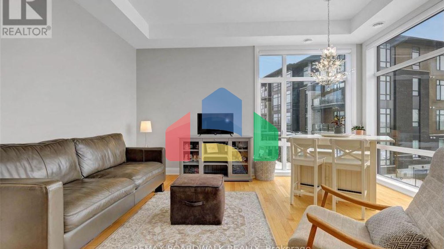 Residential - Single Family Home - Ottawa, Canada - Canada