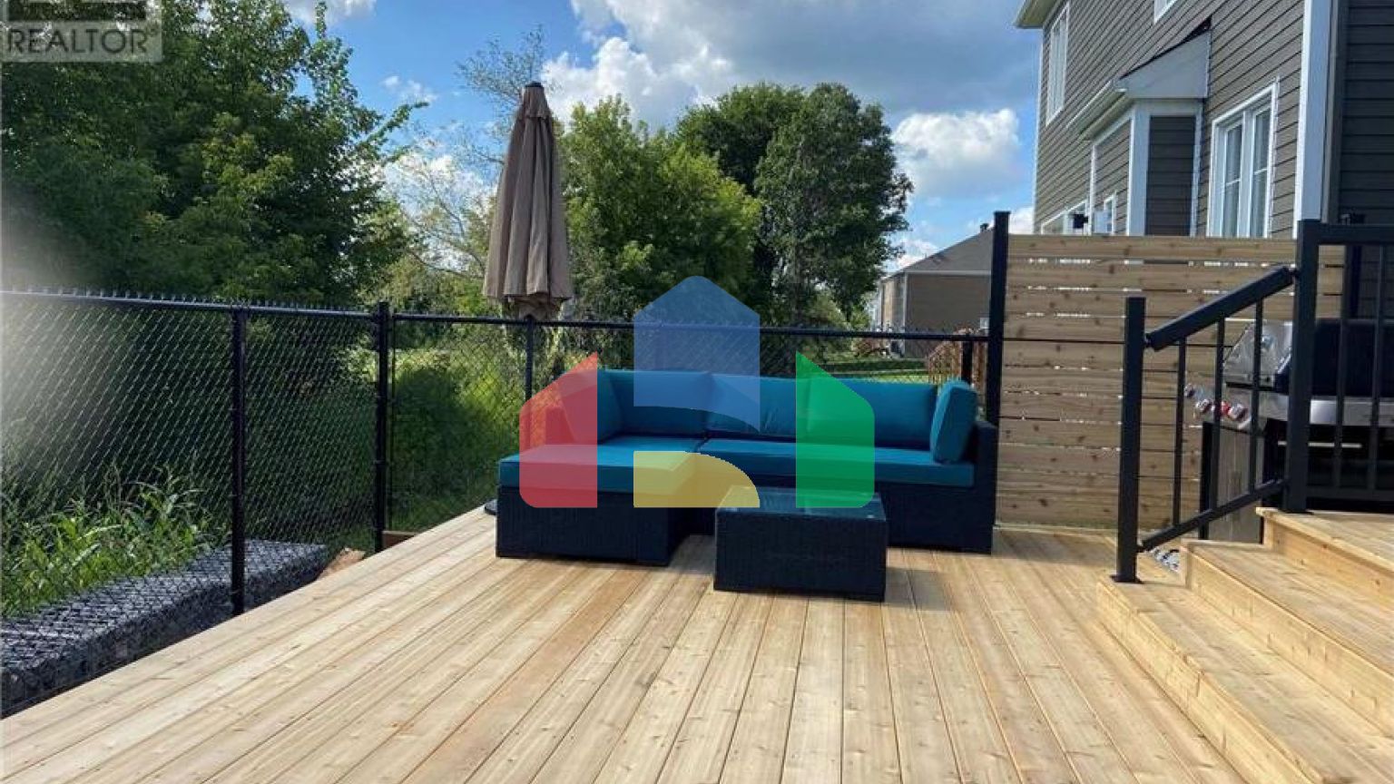 Residential - Single Family Home - Ottawa, Canada - Canada