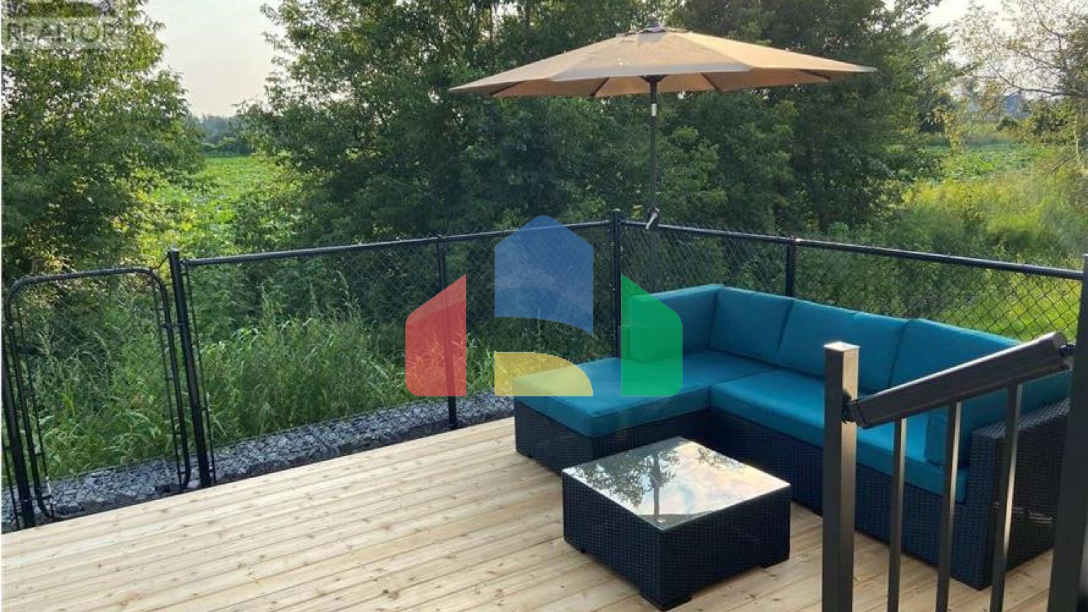 Residential - Single Family Home - Ottawa, Canada - Canada