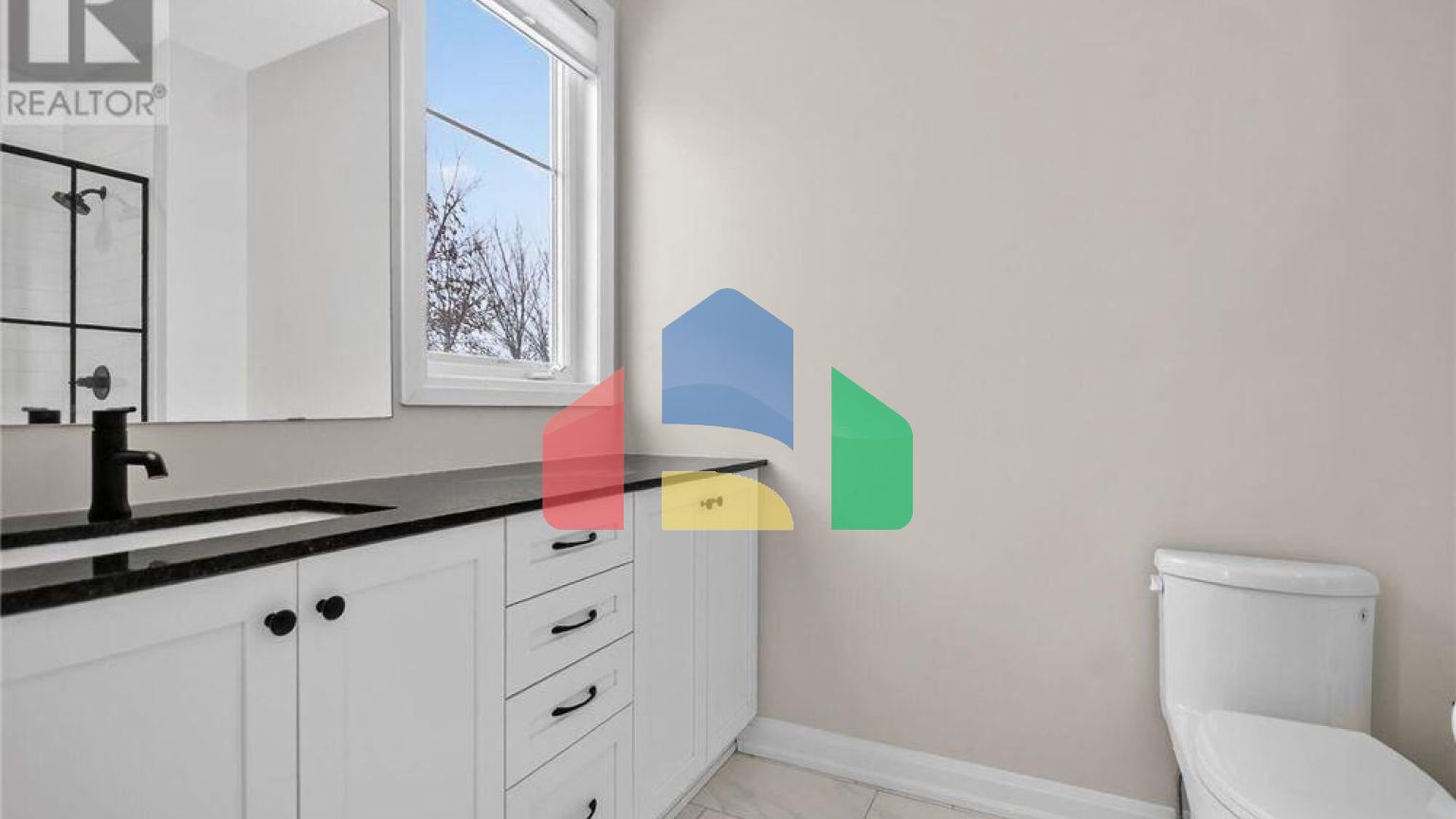 Residential - Single Family Home - Ottawa, Canada - Canada