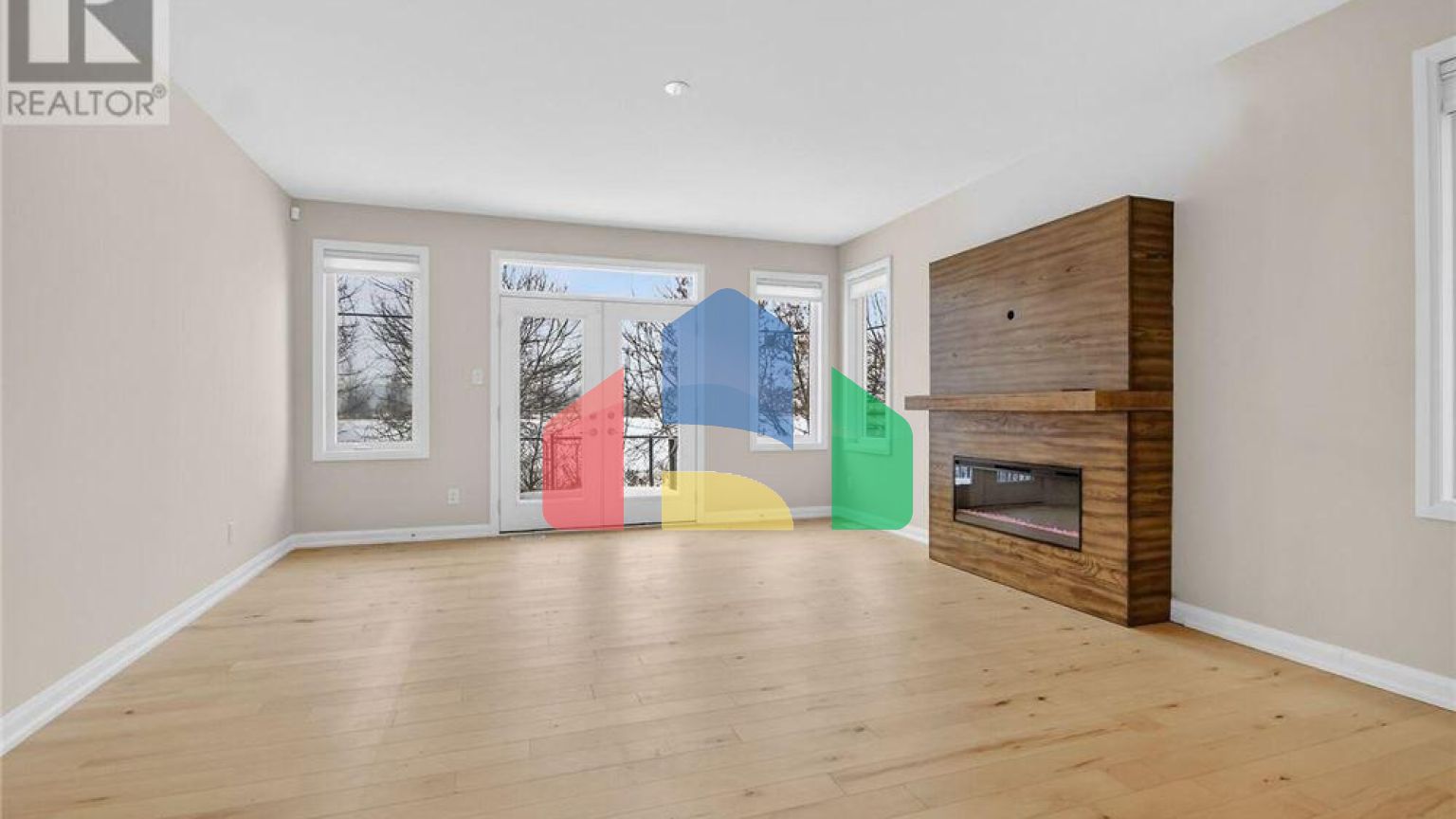 Residential - Single Family Home - Ottawa, Canada - Canada