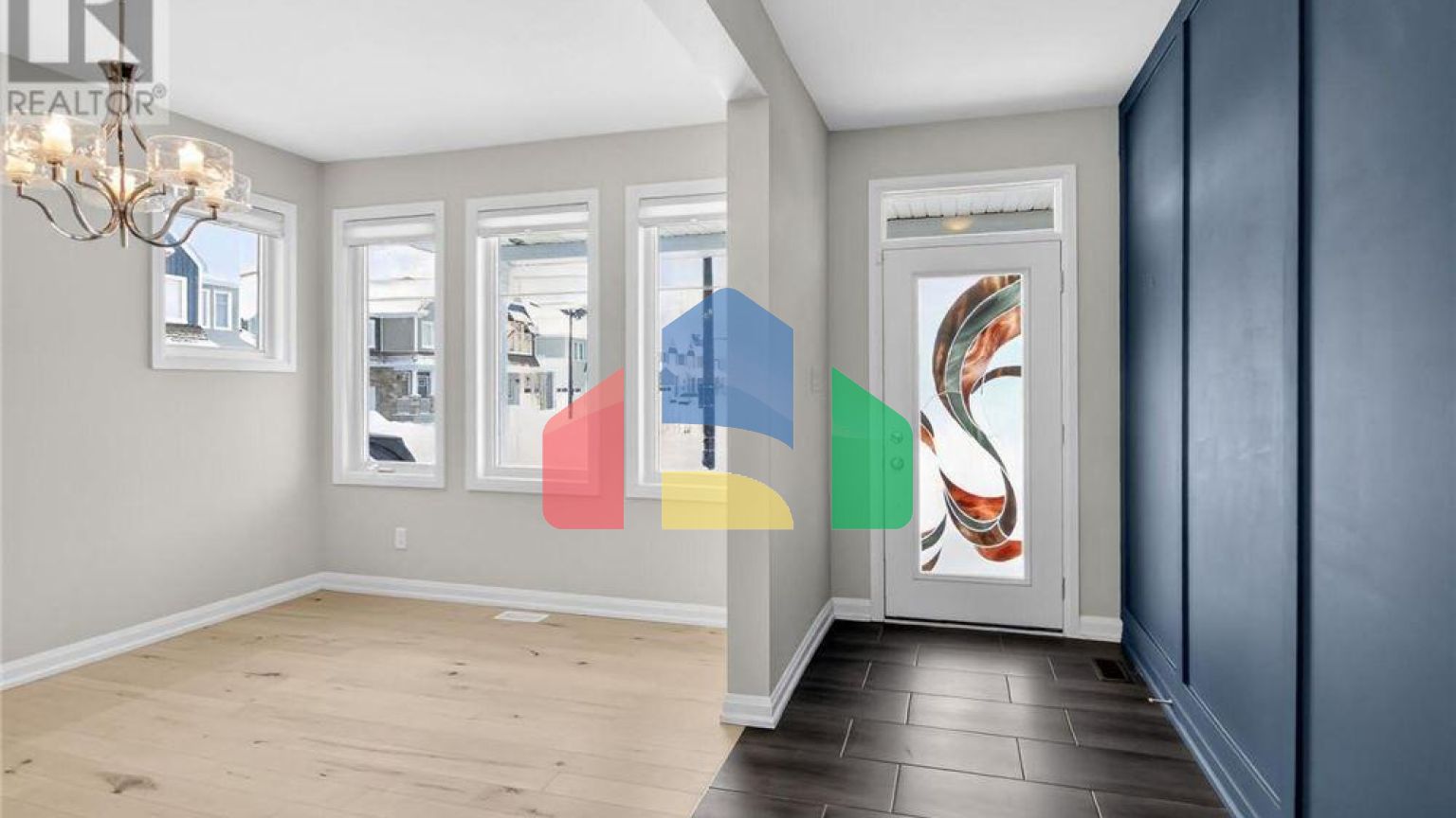 Residential - Single Family Home - Ottawa, Canada - Canada