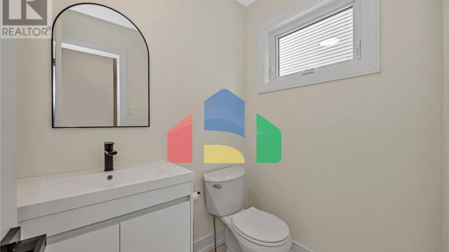 Residential - Single Family Home - Ottawa, Canada - Canada