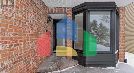 Residential - Single Family Home - Ottawa, Canada - Canada