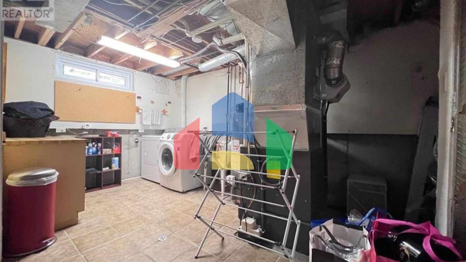 Residential - Single Family Home - Ottawa, Canada - Canada