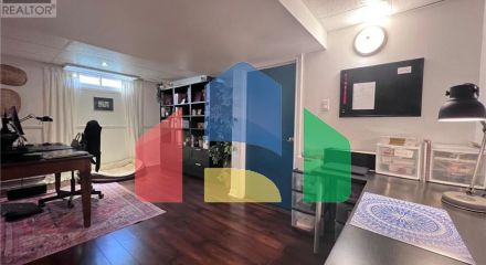 Residential - Single Family Home - Ottawa, Canada - Canada