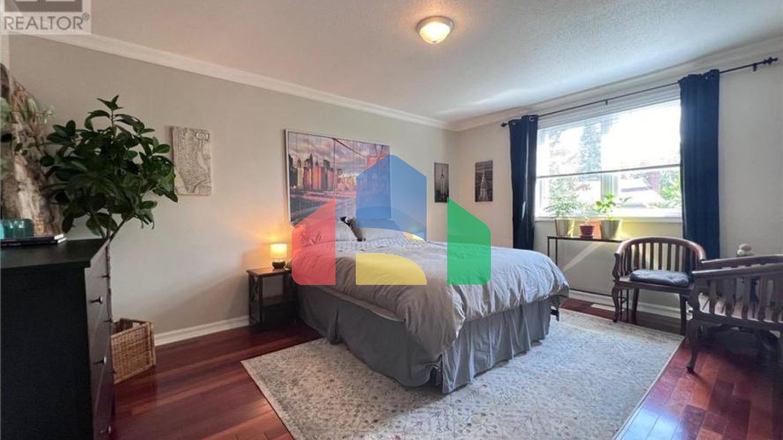 Residential - Single Family Home - Ottawa, Canada - Canada