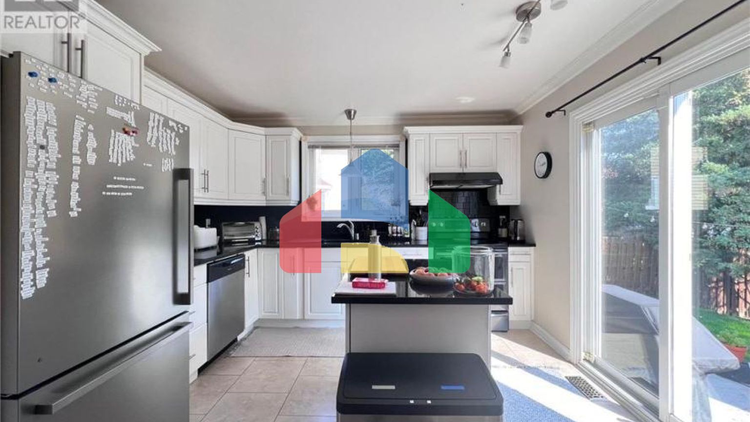 Residential - Single Family Home - Ottawa, Canada - Canada