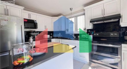 Residential - Single Family Home - Ottawa, Canada - Canada