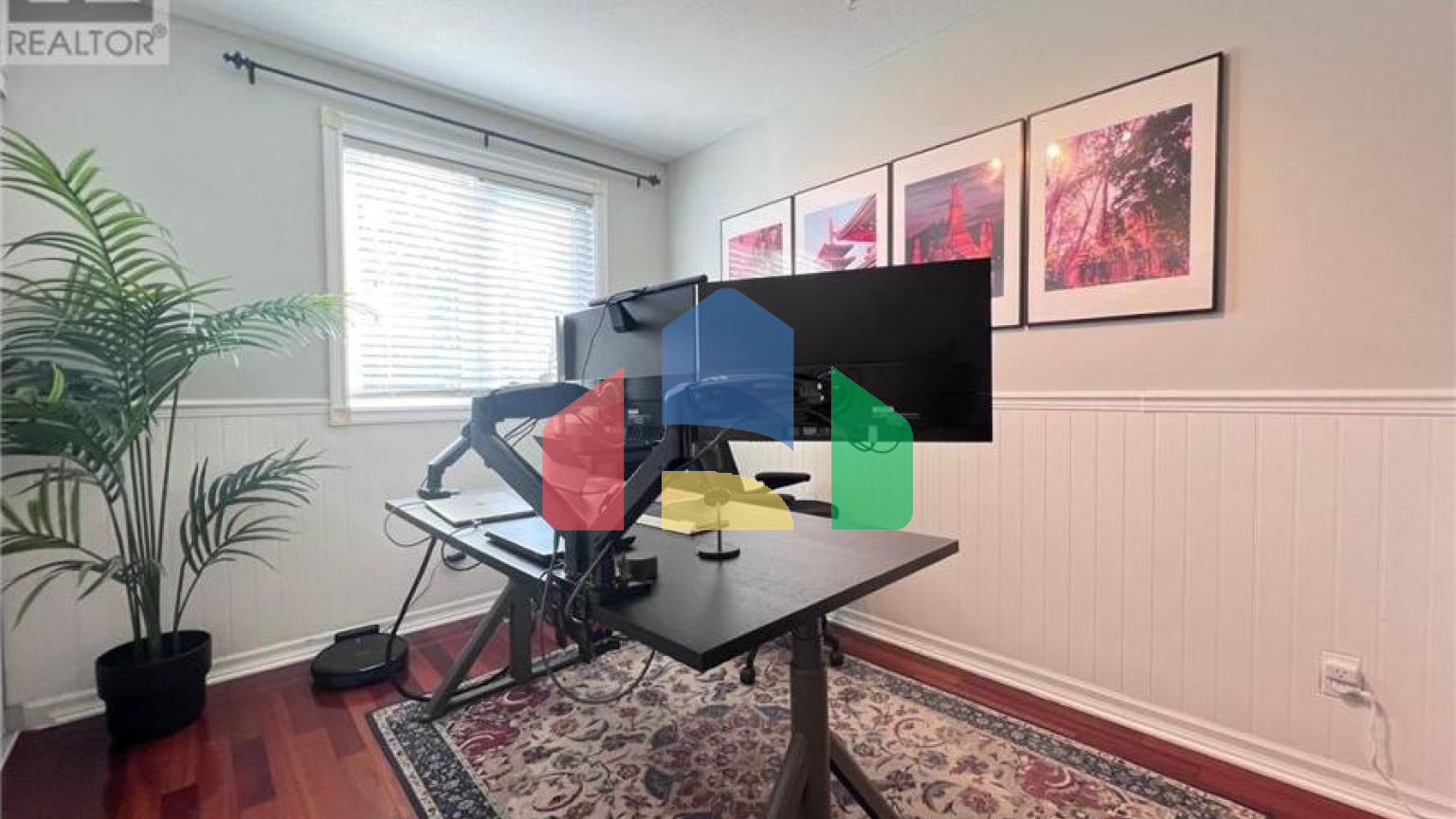 Residential - Single Family Home - Ottawa, Canada - Canada