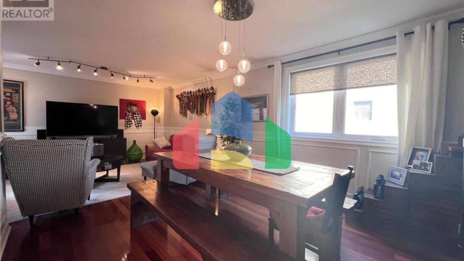 Residential - Single Family Home - Ottawa, Canada - Canada