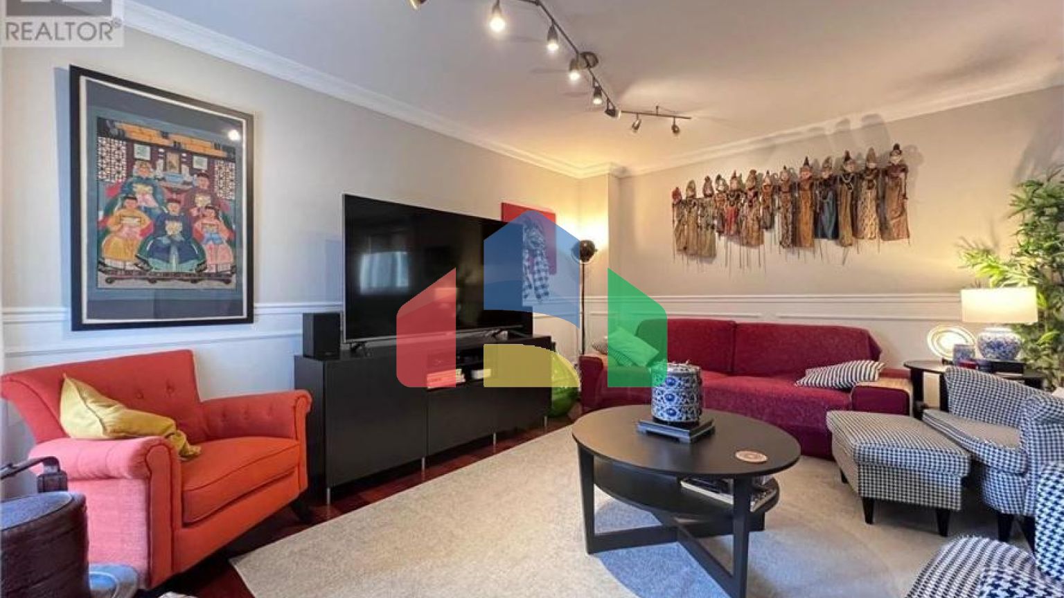 Residential - Single Family Home - Ottawa, Canada - Canada