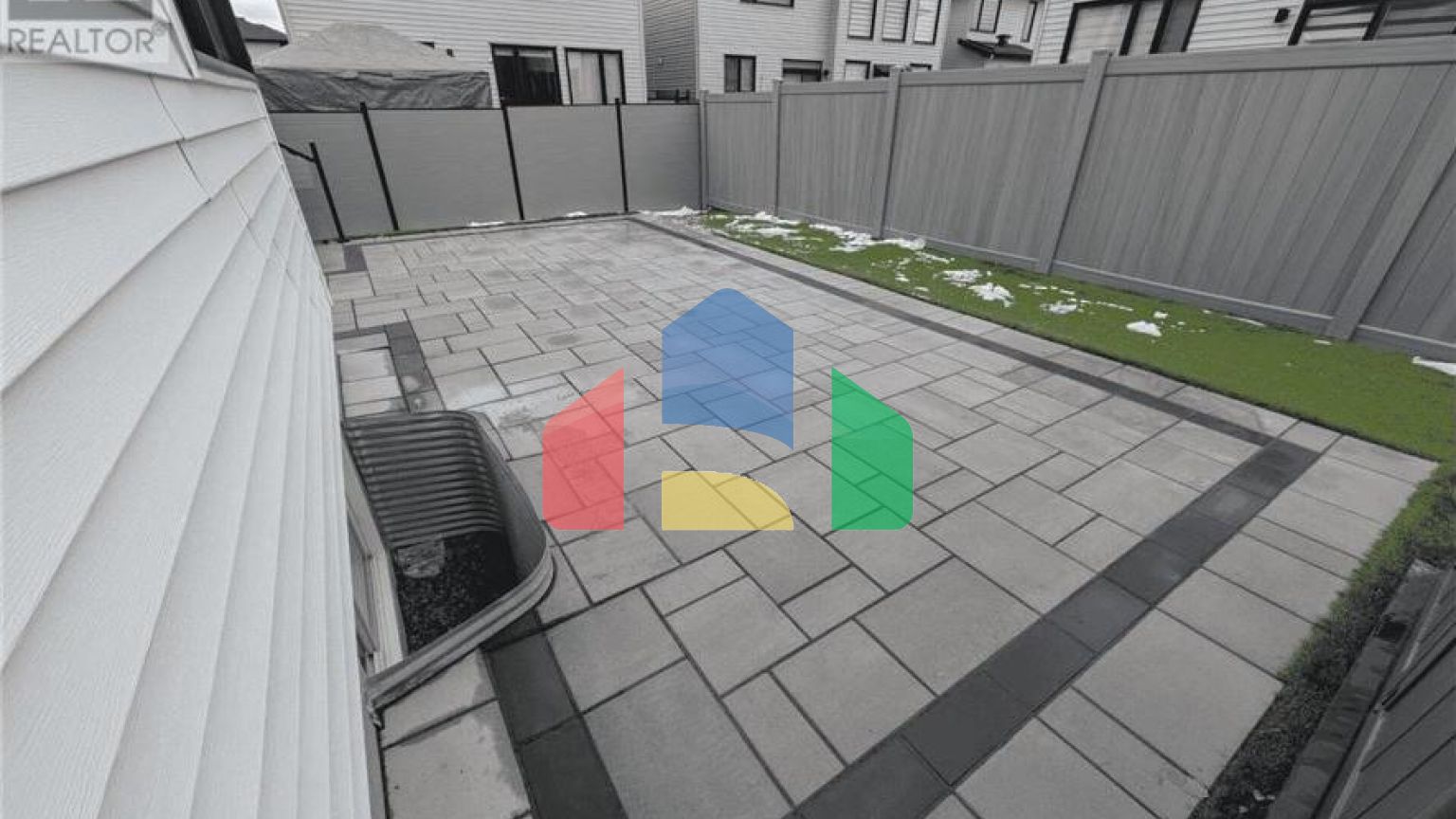 Residential - Single Family Home - Ottawa, Canada - Canada