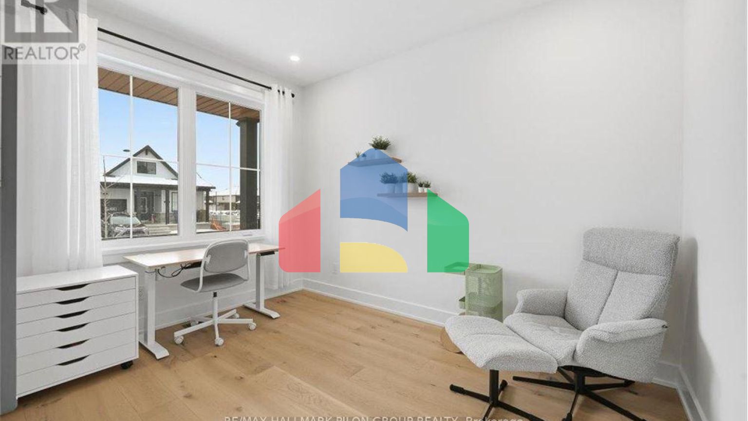 Residential - Single Family Home - Ottawa, Canada - Canada