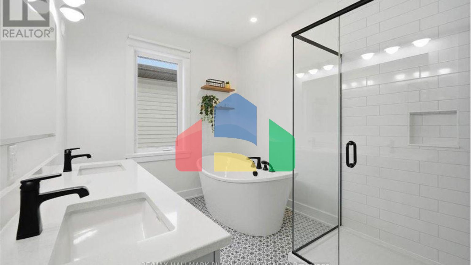 Residential - Single Family Home - Ottawa, Canada - Canada