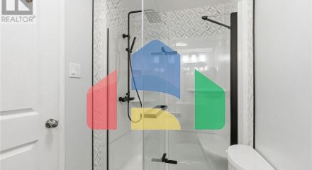 Residential - Single Family Home - Ottawa, Canada - Canada