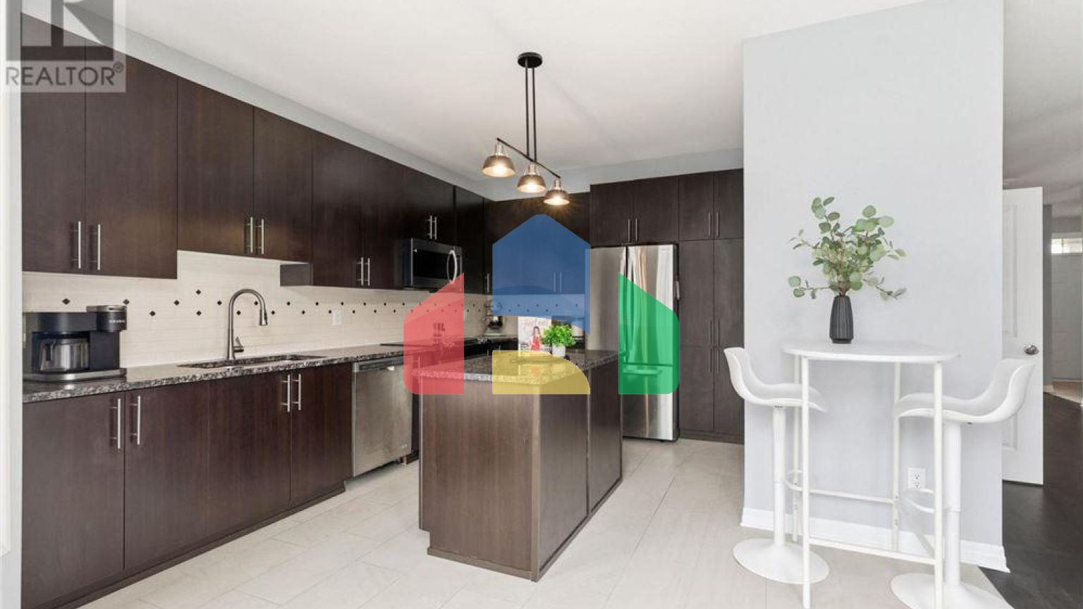 Residential - Single Family Home - Ottawa, Canada - Canada