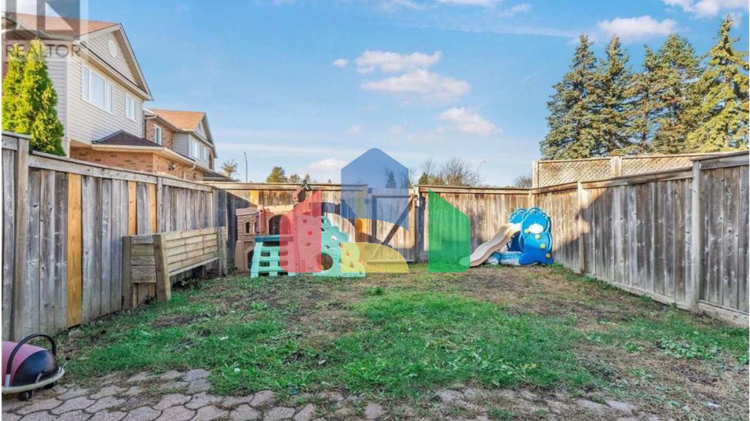 Residential - Single Family Home - Ottawa, Canada - Canada