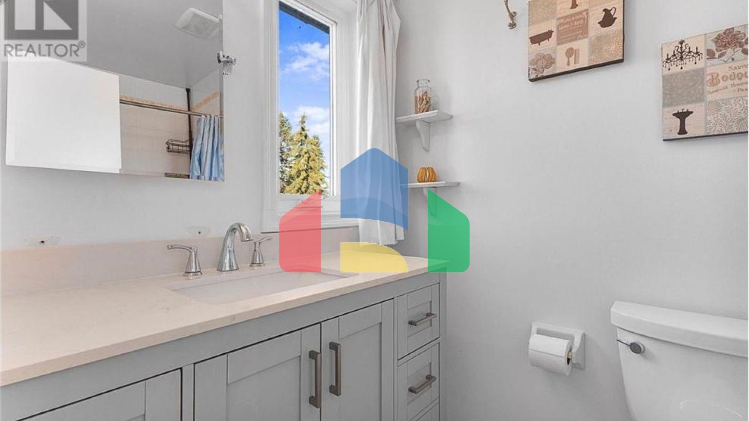 Residential - Single Family Home - Ottawa, Canada - Canada