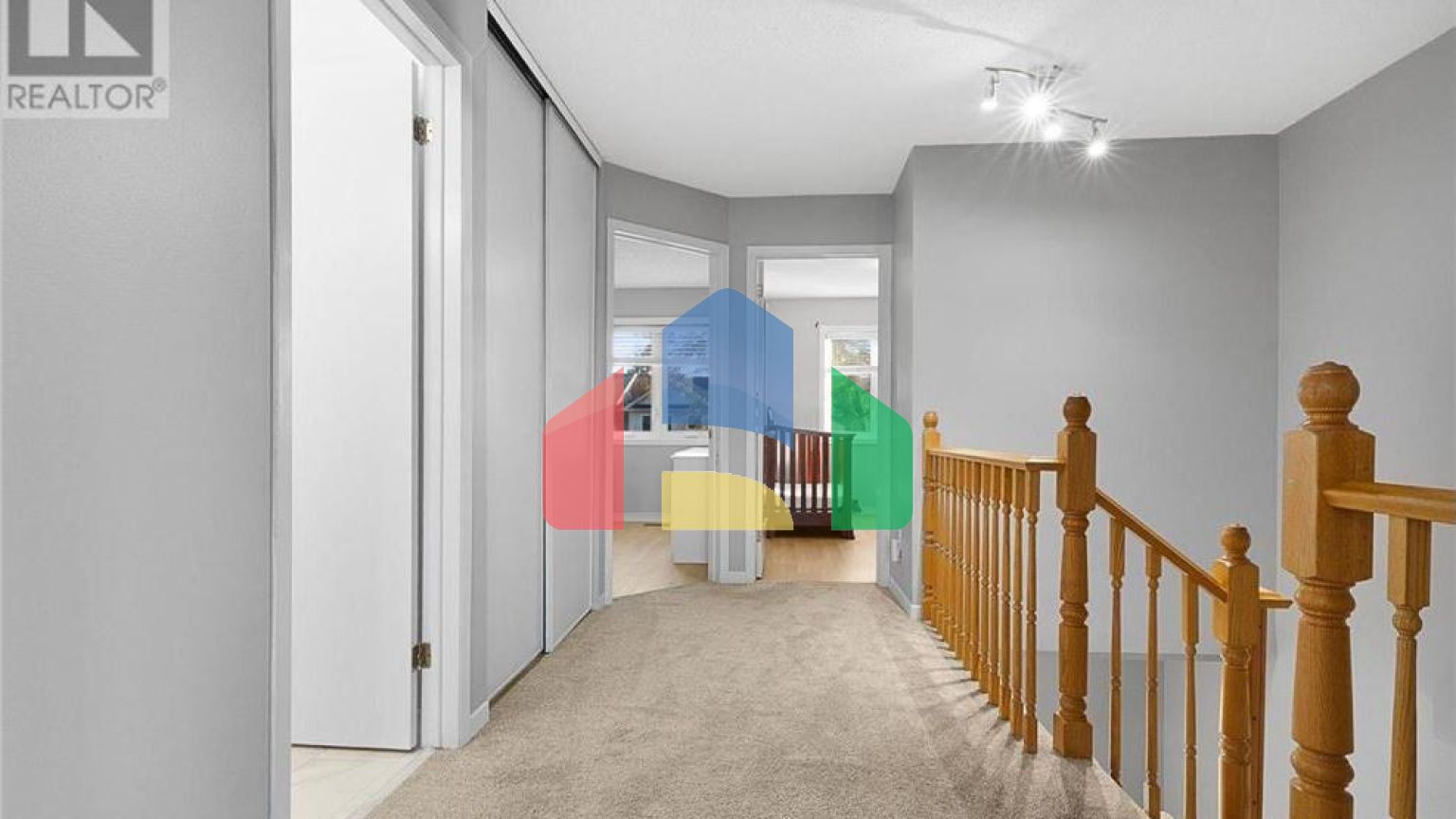 Residential - Single Family Home - Ottawa, Canada - Canada