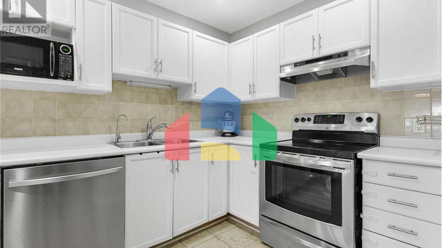 Residential - Single Family Home - Ottawa, Canada - Canada