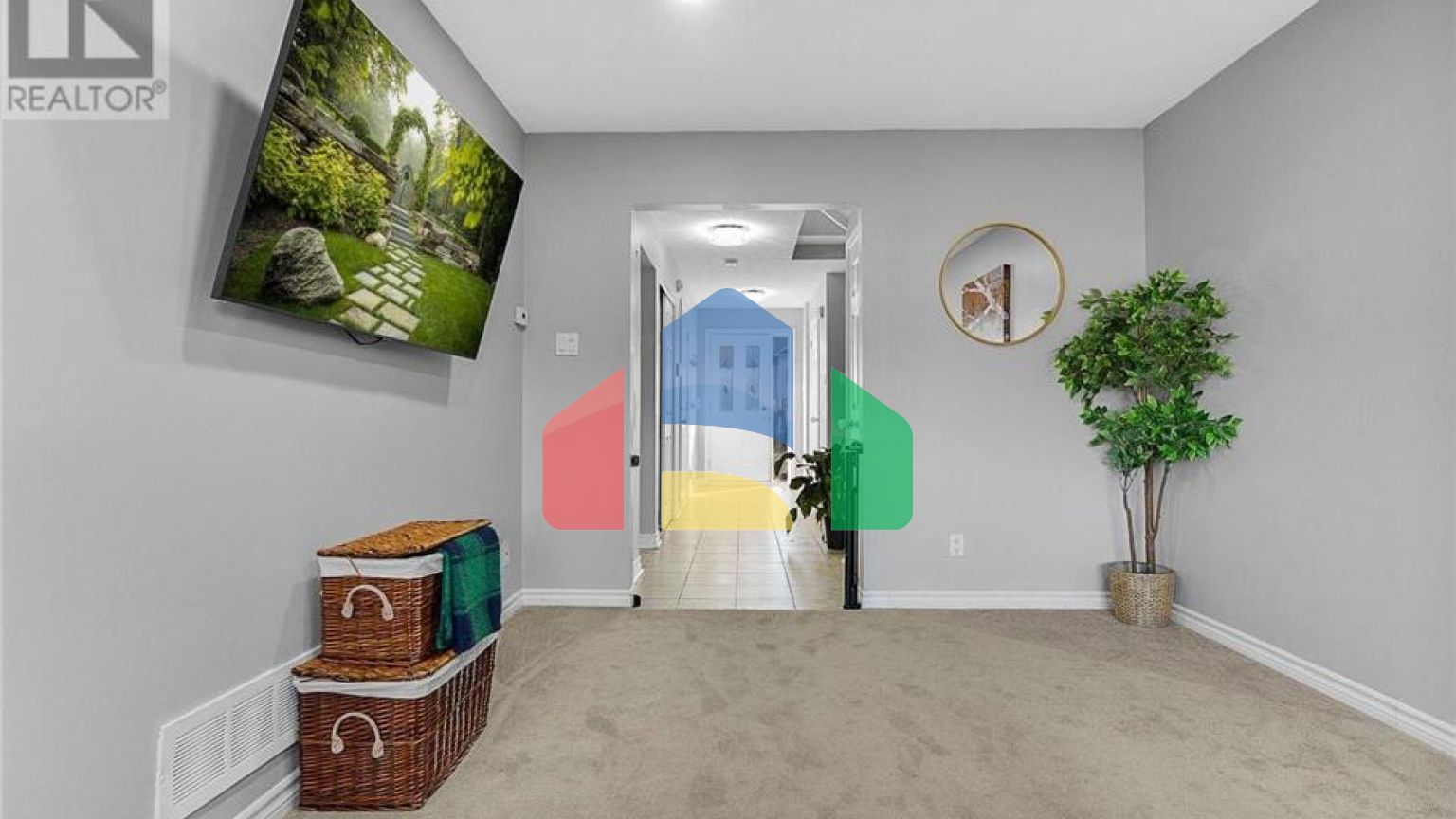 Residential - Single Family Home - Ottawa, Canada - Canada