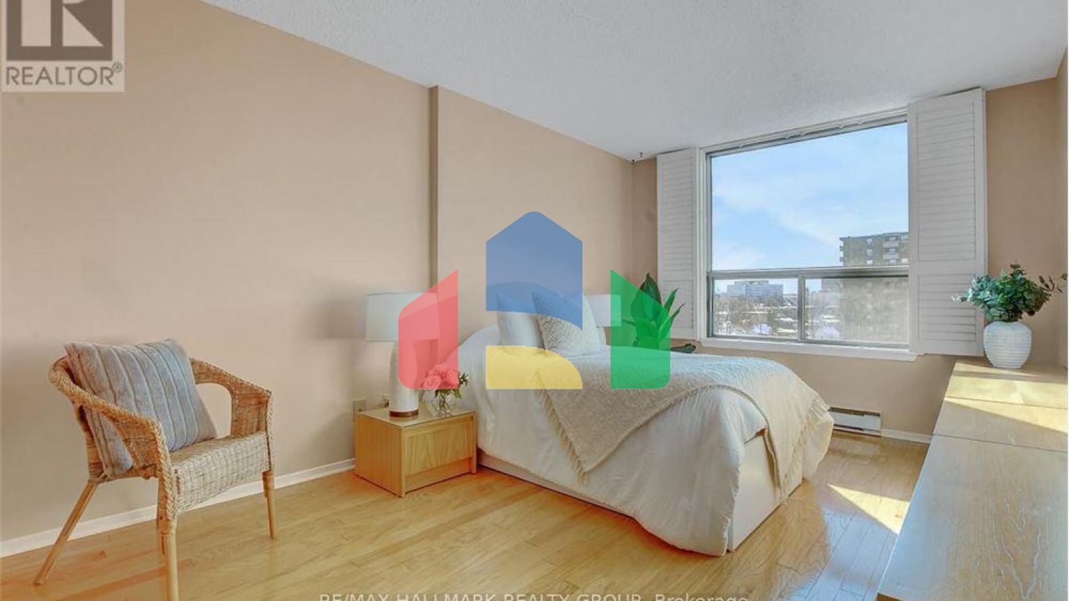 Residential - Condo/Apartment - Ottawa, Canada - Canada