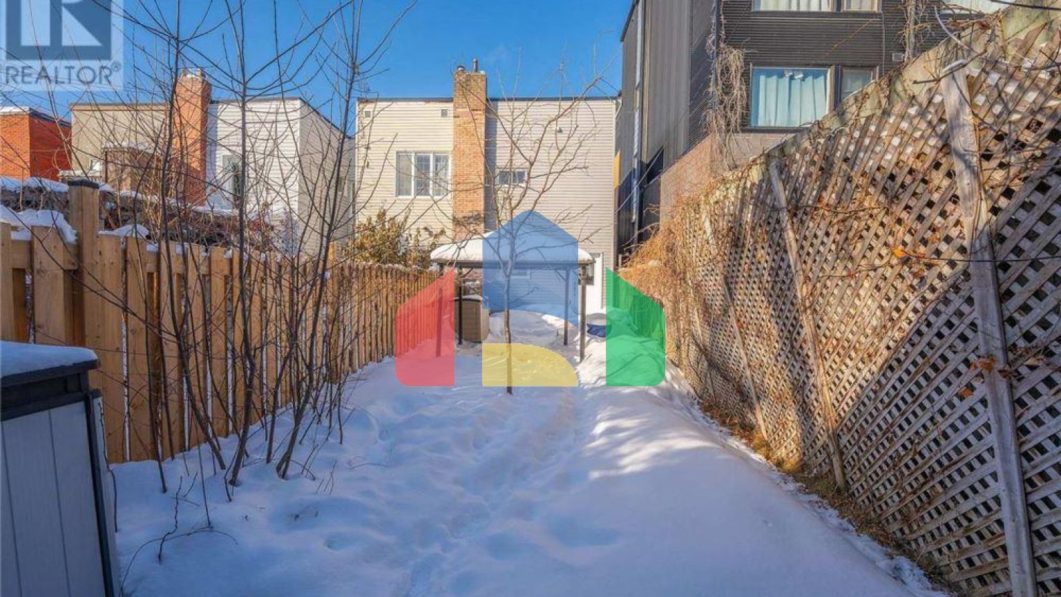 Residential - Single Family Home - Ottawa, Canada - Canada