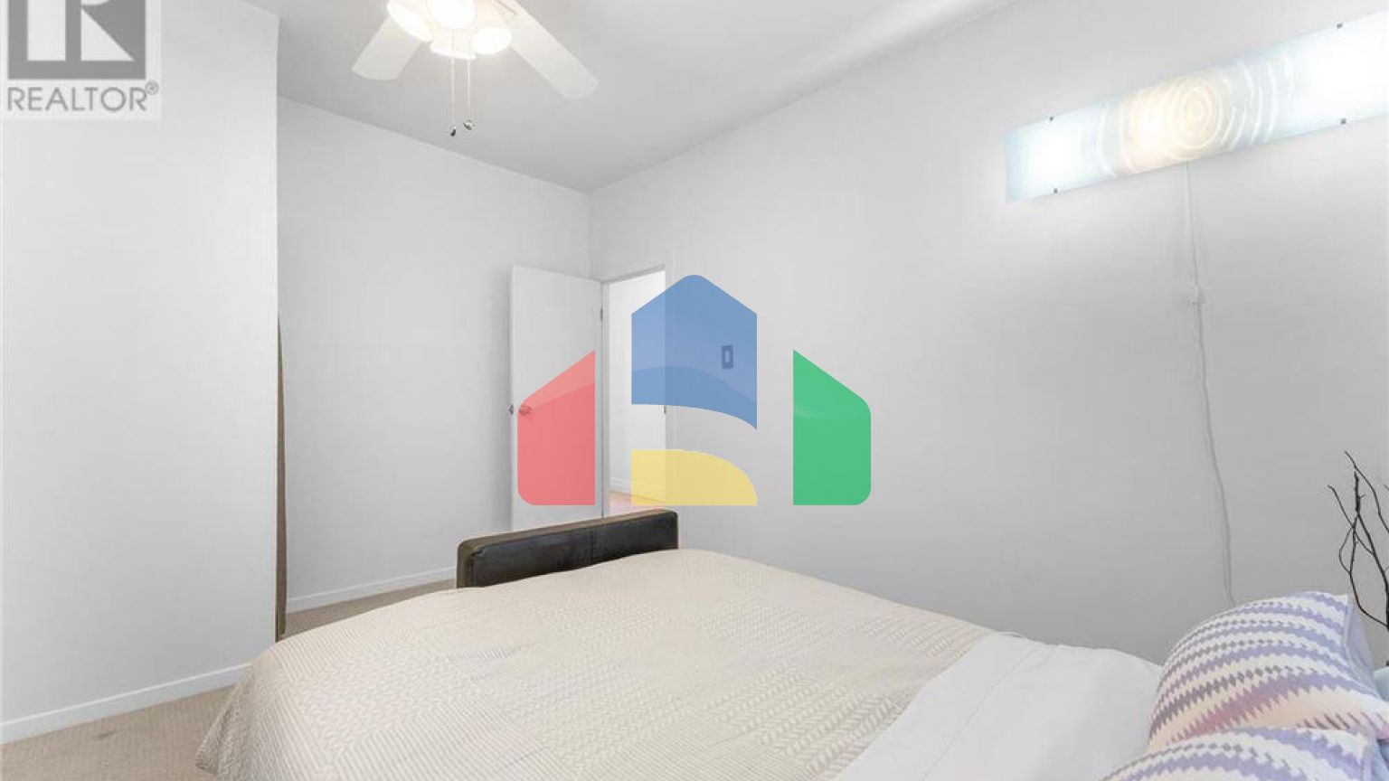 Residential - Single Family Home - Ottawa, Canada - Canada