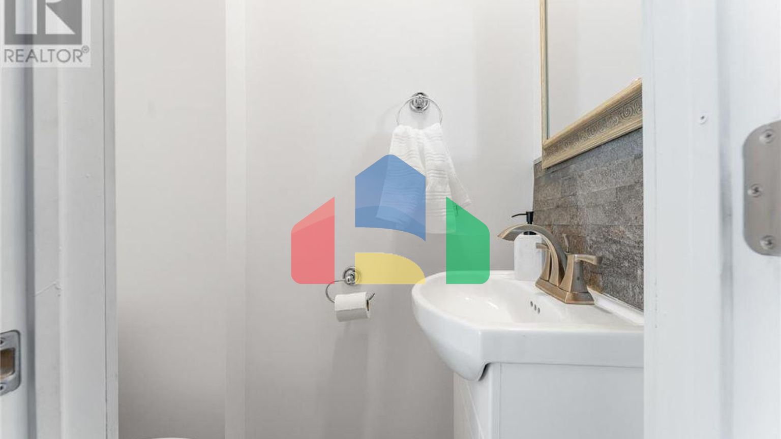 Residential - Single Family Home - Ottawa, Canada - Canada