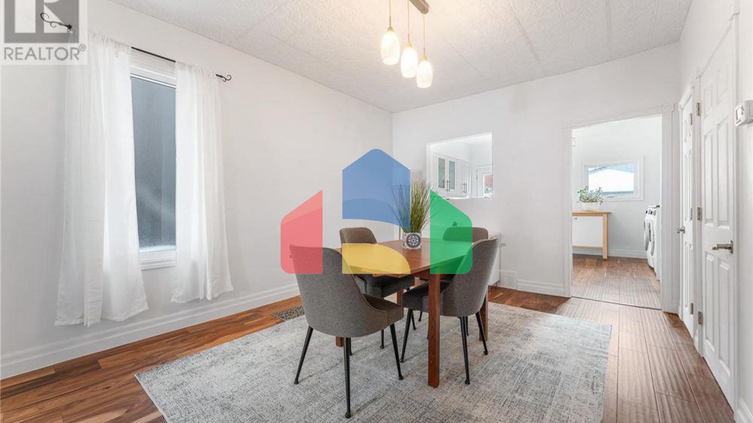 Residential - Single Family Home - Ottawa, Canada - Canada