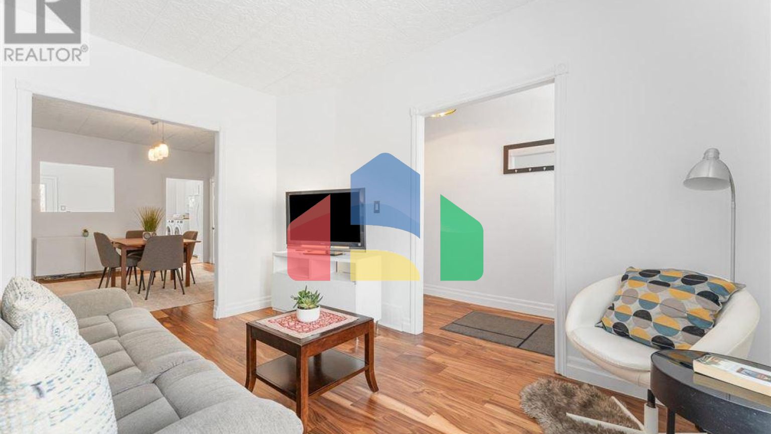 Residential - Single Family Home - Ottawa, Canada - Canada