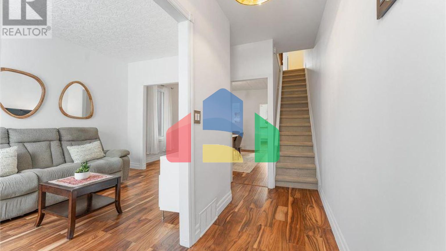 Residential - Single Family Home - Ottawa, Canada - Canada