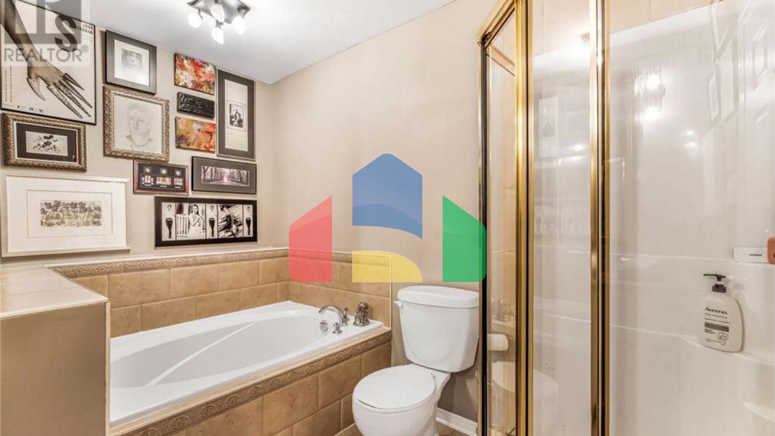 Residential - Single Family Home - Ottawa, Canada - Canada