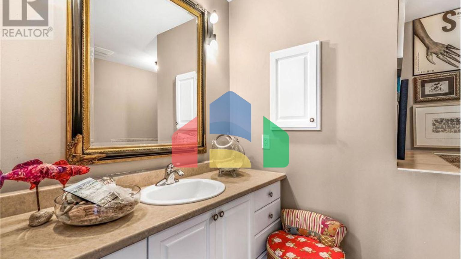 Residential - Single Family Home - Ottawa, Canada - Canada