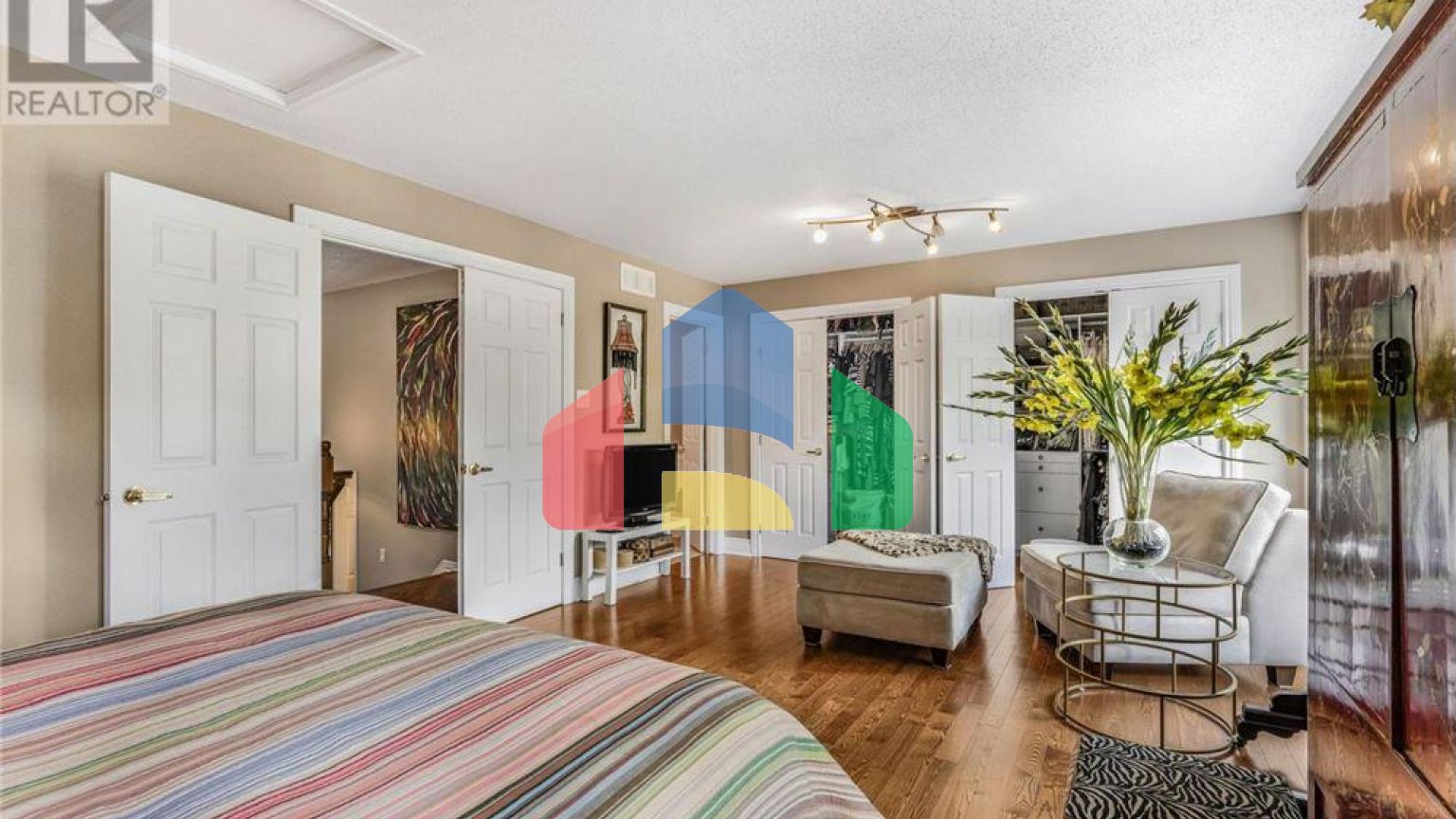 Residential - Single Family Home - Ottawa, Canada - Canada