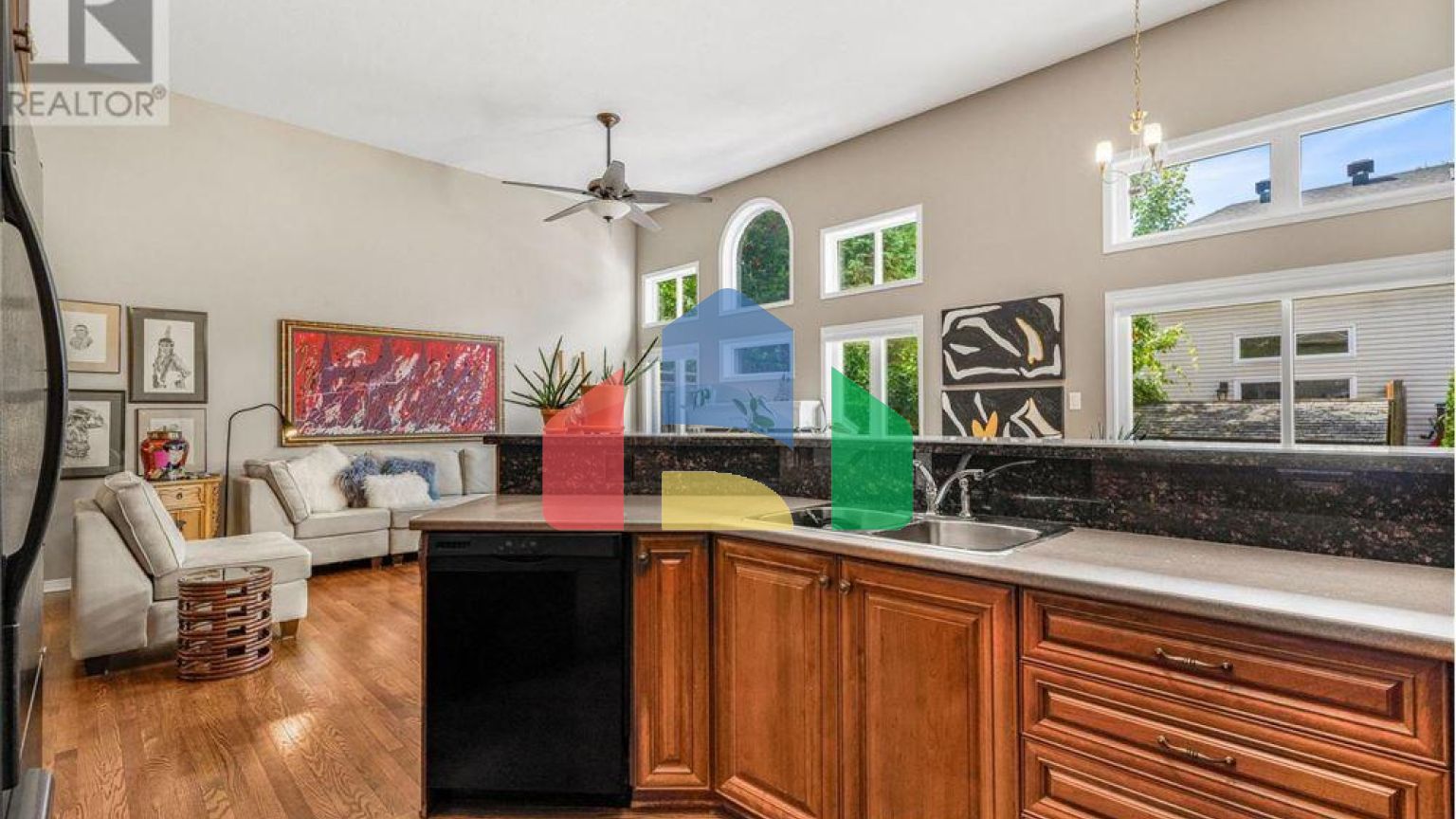 Residential - Single Family Home - Ottawa, Canada - Canada