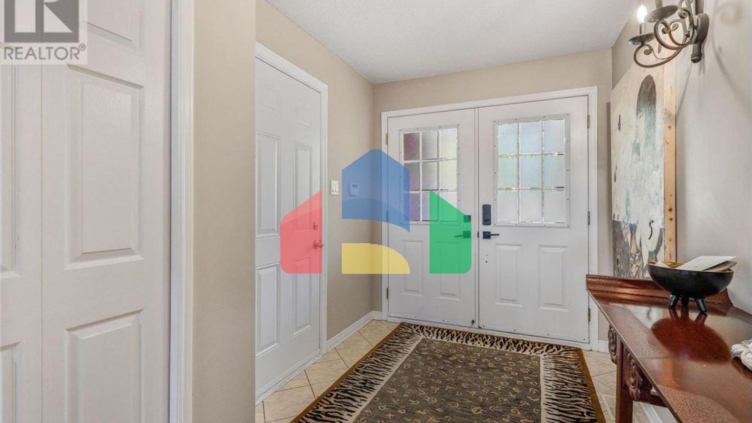 Residential - Single Family Home - Ottawa, Canada - Canada