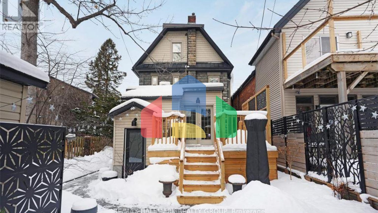 Residential - Single Family Home - Ottawa, Canada - Canada