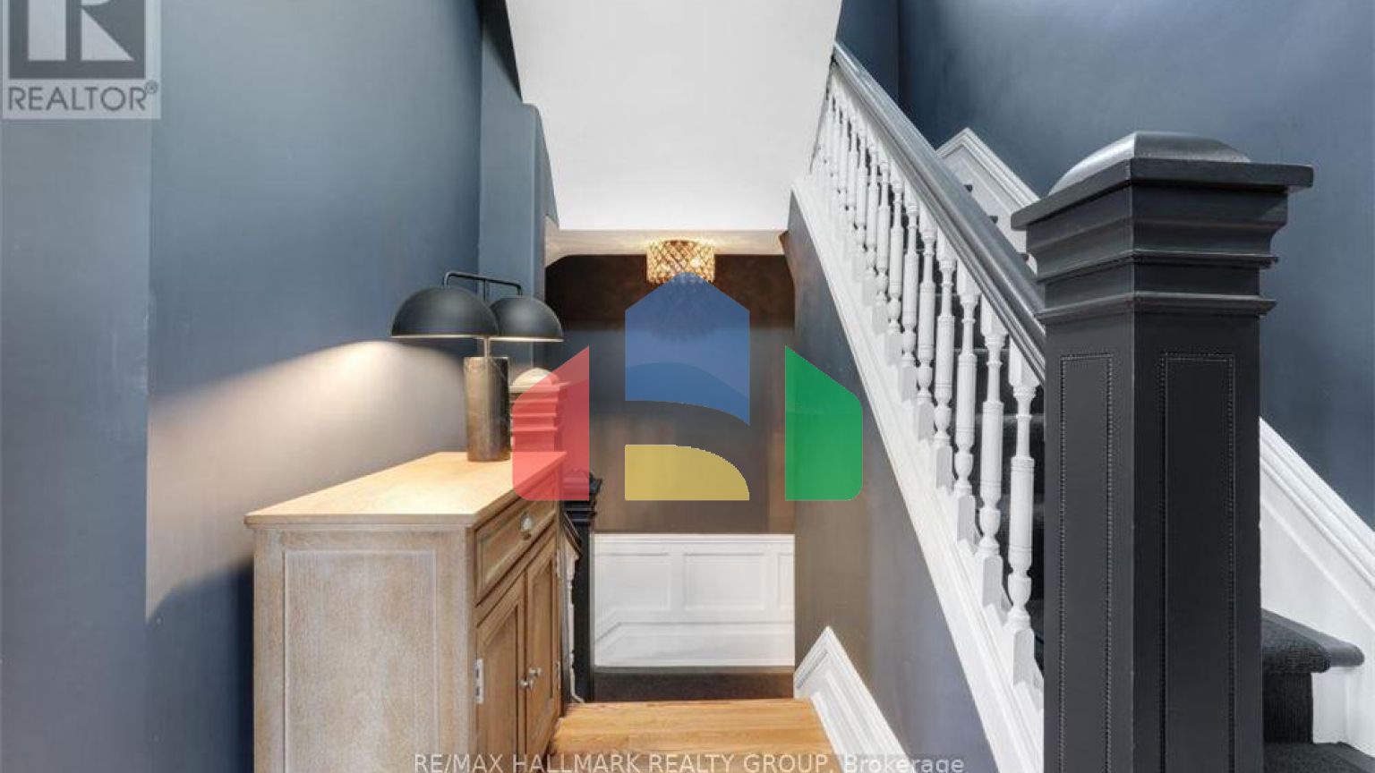 Residential - Single Family Home - Ottawa, Canada - Canada