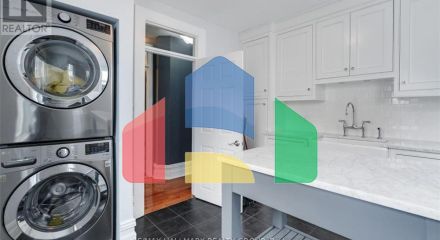 Residential - Single Family Home - Ottawa, Canada - Canada