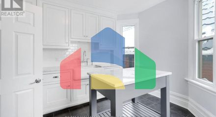 Residential - Single Family Home - Ottawa, Canada - Canada