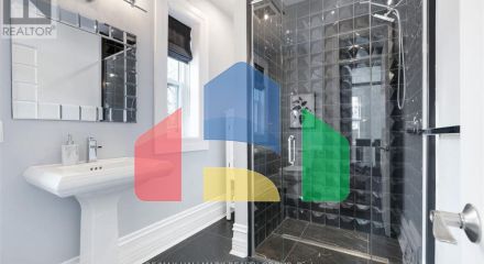 Residential - Single Family Home - Ottawa, Canada - Canada