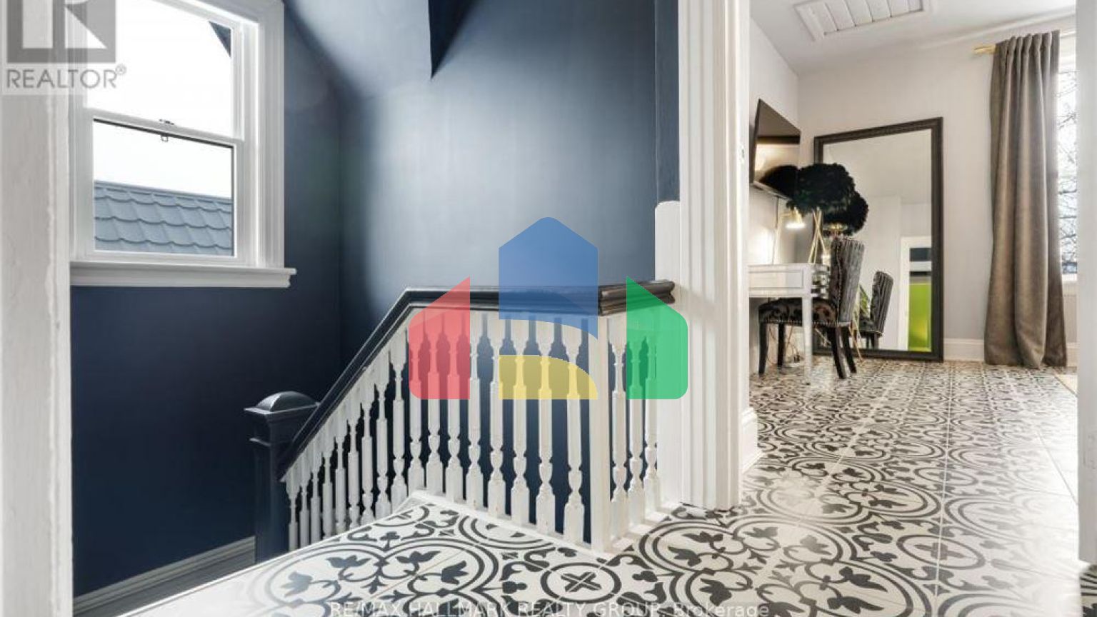 Residential - Single Family Home - Ottawa, Canada - Canada