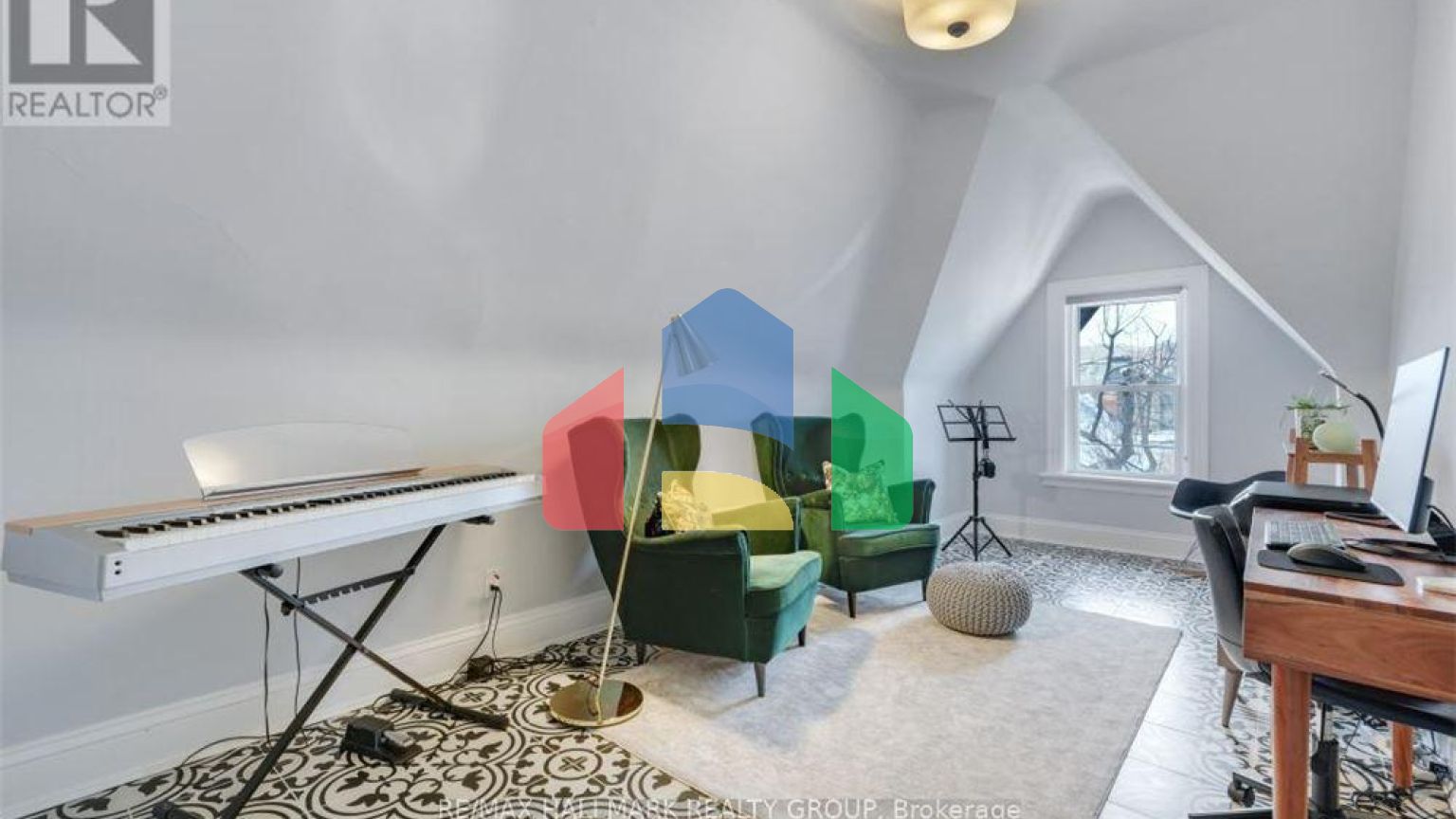 Residential - Single Family Home - Ottawa, Canada - Canada