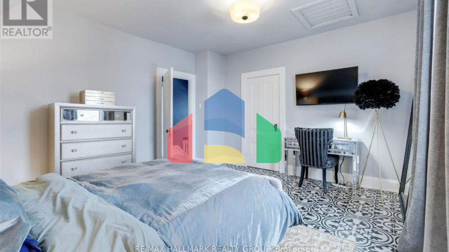 Residential - Single Family Home - Ottawa, Canada - Canada