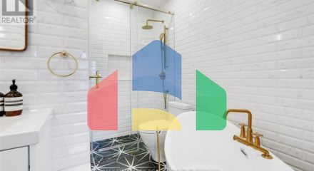 Residential - Single Family Home - Ottawa, Canada - Canada