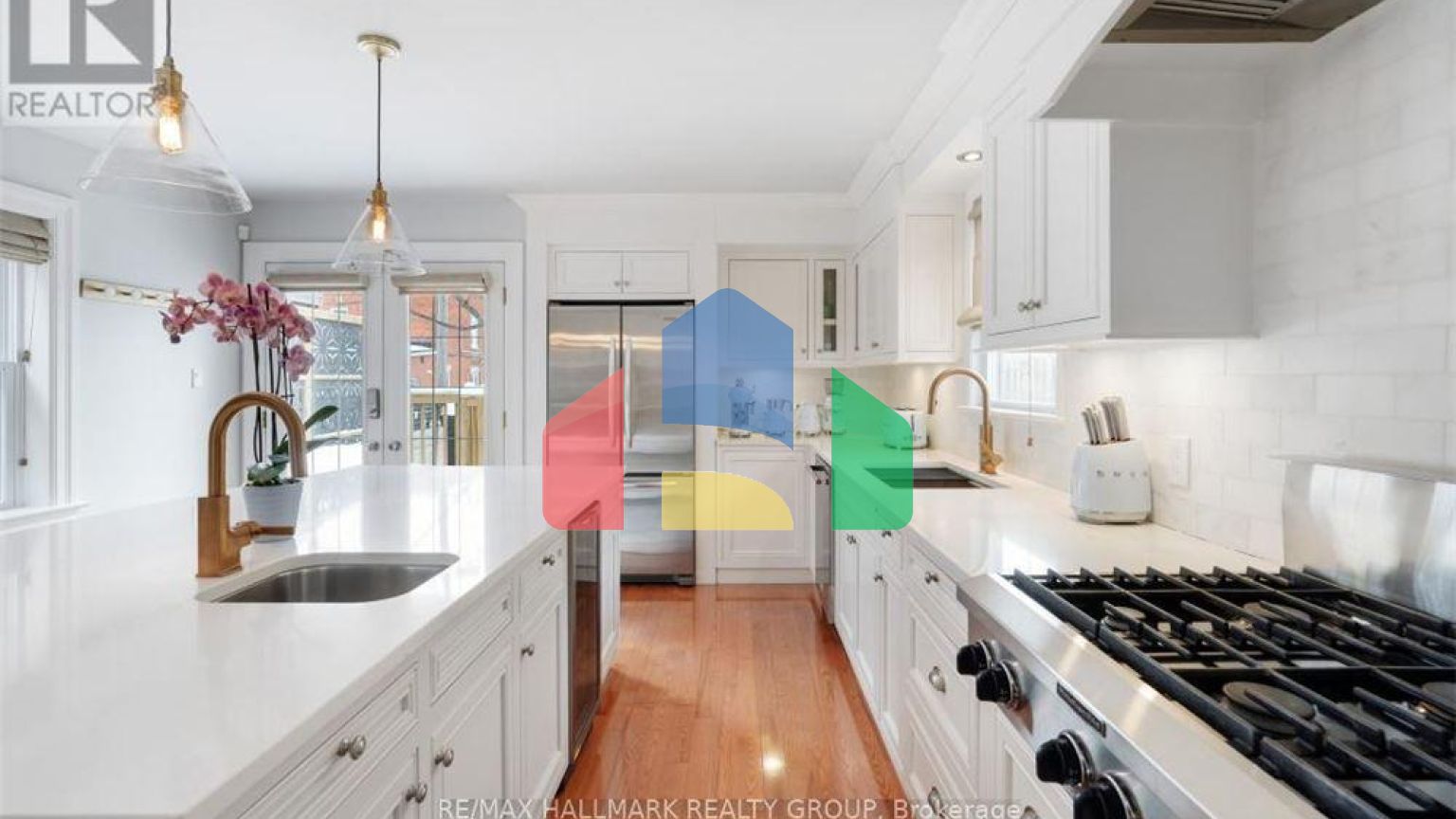 Residential - Single Family Home - Ottawa, Canada - Canada