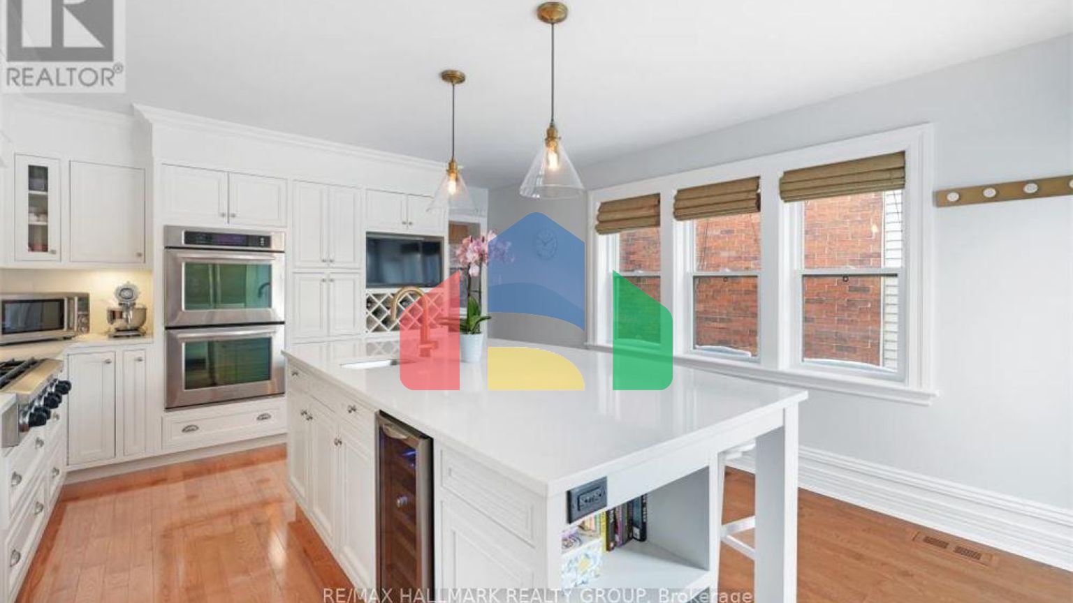 Residential - Single Family Home - Ottawa, Canada - Canada