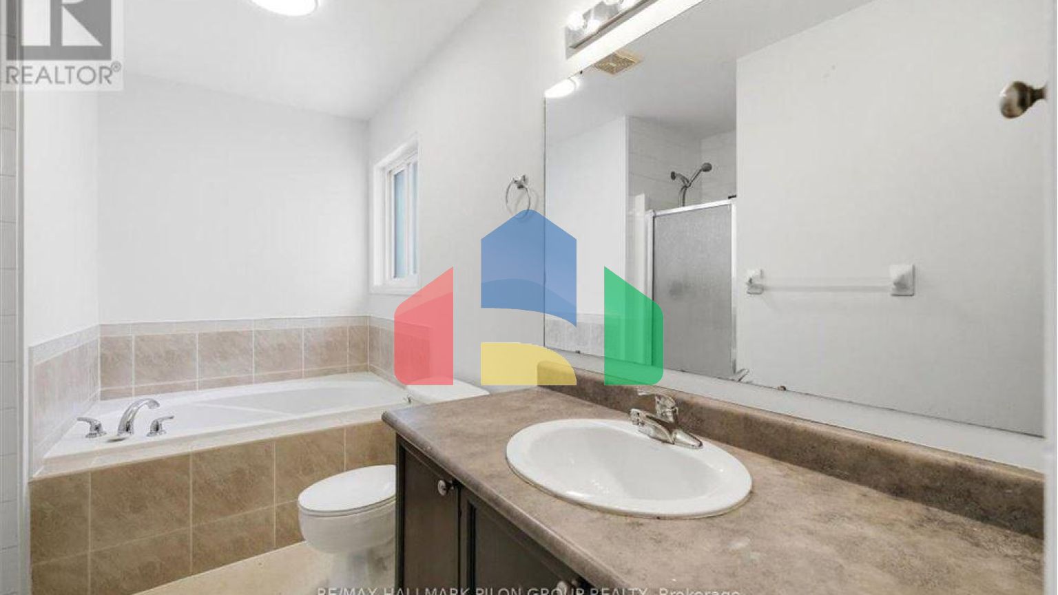 Residential - Single Family Home - Ottawa, Canada - Canada